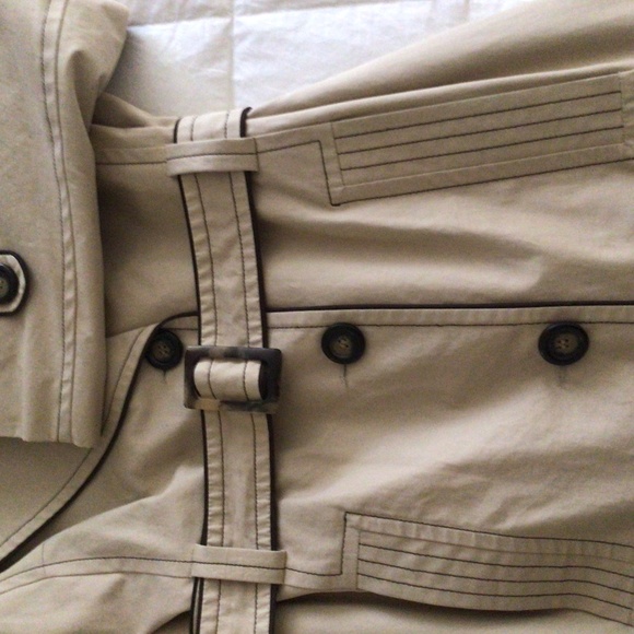 Trench coat - Picture 2 of 5